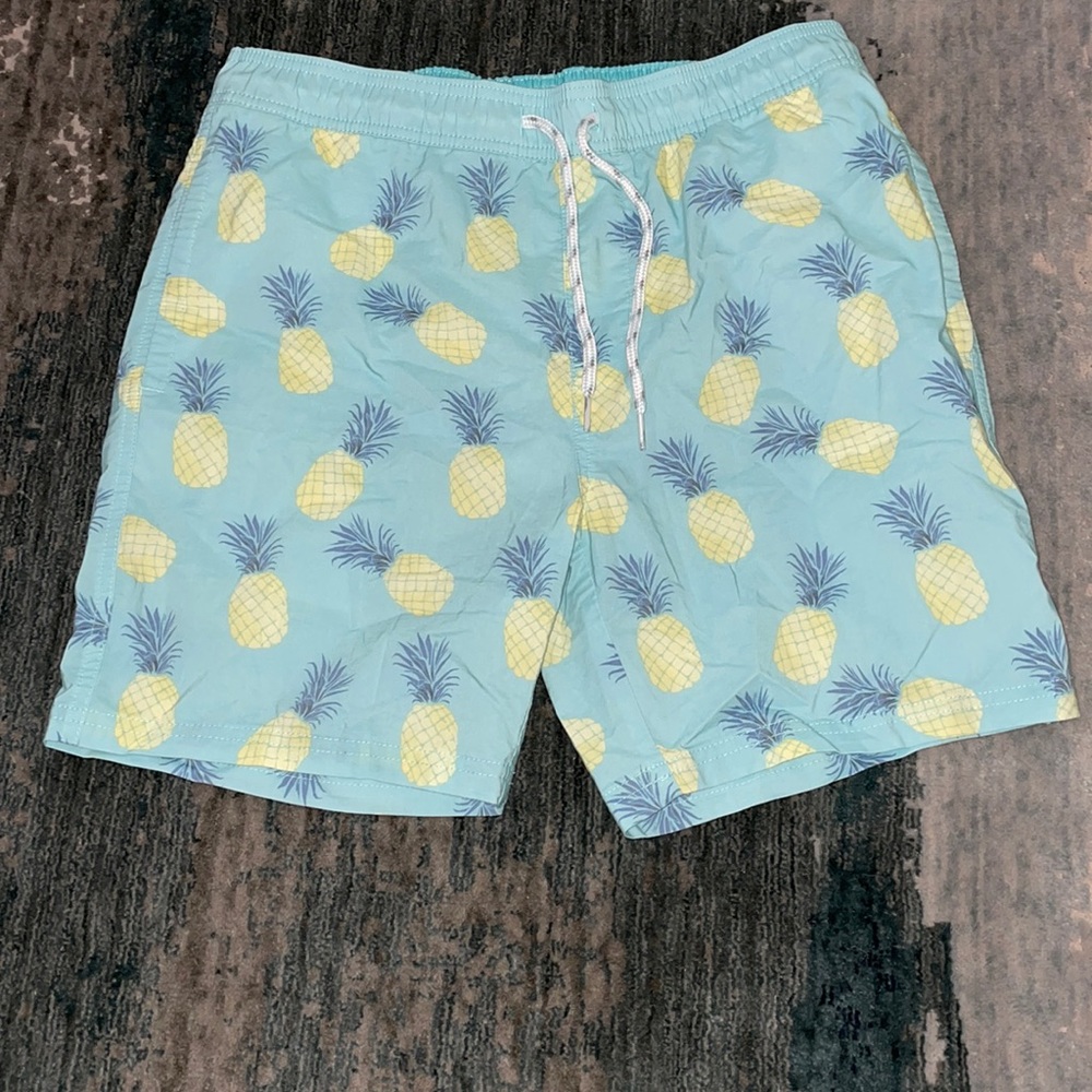 Men’s swim trunks